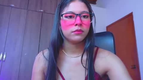 Snapshot of xallysonx_ chatting on 06-04-26, 11:49 XALLYSONX online show from 06-04-26, 11:49
