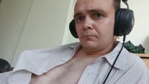 Snapshot of xalpine999 chatting on 07-01-26, 12:45 Hotguy199369 online show from 07-01-26, 12:45