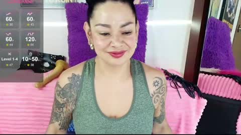 Snapshot of xamara1124 chatting on 04-15-26, 01:56 XAMARA1124 online show from 04-15-26, 01:56