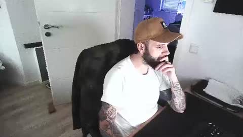 Snapshot of xamrelgneal chatting on 06-24-26, 01:21 xamrelgneal online show from 06-24-26, 01:21