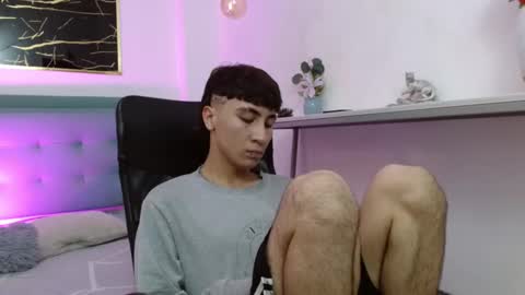 xandergrey8 online show from 02-10-26, 07:40