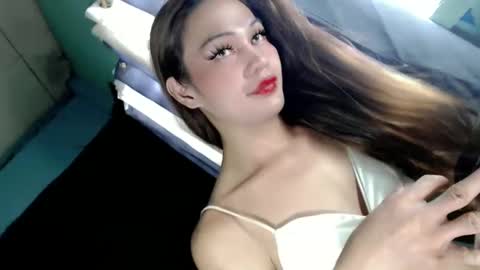 Snapshot of xangel_redx chatting on 12-11-24, 03:02 ANGEL online show from 12-11-24, 03:02