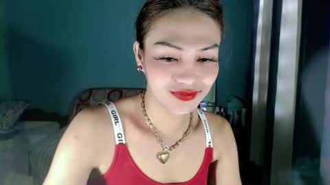 Snapshot of xangel_redx chatting on 12-29-24, 10:47 ANGEL online show from 12-29-24, 10:47