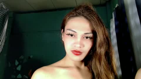 Snapshot of xangel_redx chatting on 01-07-25, 08:56 ANGEL online show from 01-07-25, 08:56