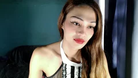 Snapshot of xangel_redx chatting on 01-24-25, 11:45 ANGEL online show from 01-24-25, 11:45