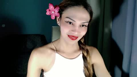 Snapshot of xangel_redx chatting on 02-18-25, 02:49 ANGEL online show from 02-18-25, 02:49