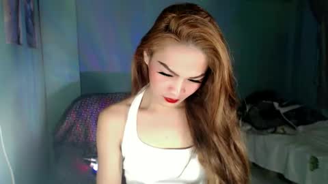 Snapshot of xangel_redx chatting on 09-23-25, 11:35 ANGEL online show from 09-23-25, 11:35