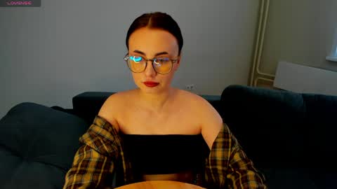 Snapshot of xapka_lapka chatting on 05-22-26, 07:04 Alice online show from 05-22-26, 07:04