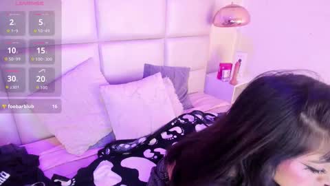 xara_u online show from 03-11-26, 07:53