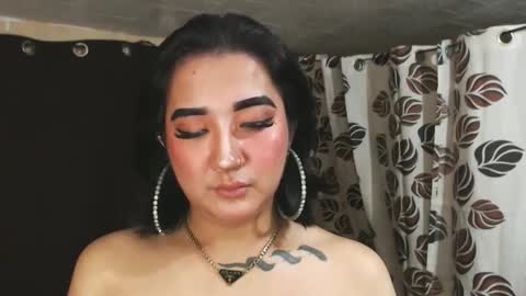 Snapshot of xasianempressx chatting on 01-11-25, 11:56 Nira NOT INTO CHEAP GUYS online show from 01-11-25, 11:56