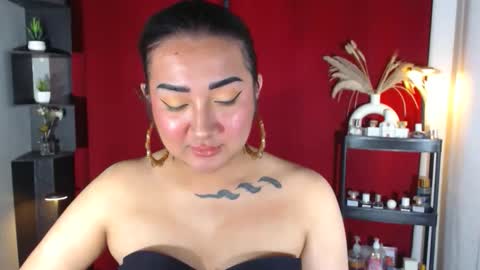 Snapshot of xasianempressx chatting on 10-13-25, 09:15 Nira NOT INTO CHEAP GUYS online show from 10-13-25, 09:15