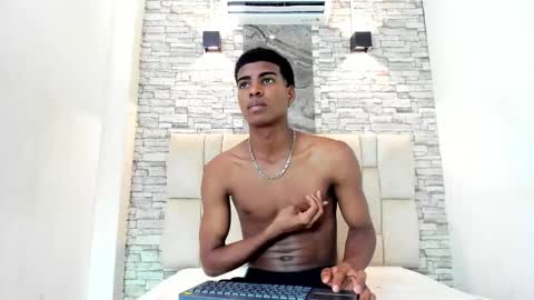 XAVI online show from 12-18-25, 08:15