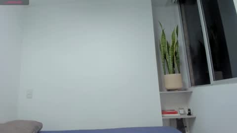 Xavier online show from 11-20-25, 01:28