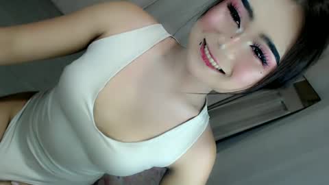 Snapshot of xchinita_kyanggx chatting on 06-19-26, 04:17 kianna online show from 06-19-26, 04:17