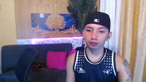Snapshot of xcigbatecum chatting on 02-08-26, 03:21 Charlie online show from 02-08-26, 03:21