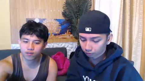 Snapshot of xcigbatecum chatting on 02-10-26, 02:26 Charlie online show from 02-10-26, 02:26