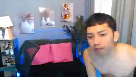 Snapshot of xcigbatecum chatting on 02-18-26, 01:07 Charlie online show from 02-18-26, 01:07