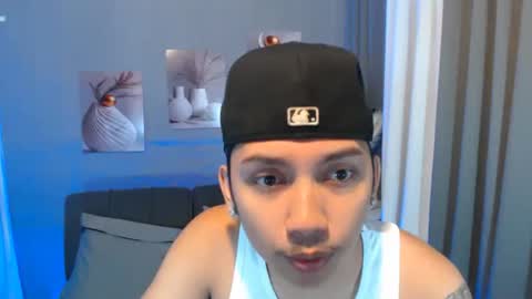 Snapshot of xcigbatecum chatting on 03-08-26, 02:04 Charlie online show from 03-08-26, 02:04