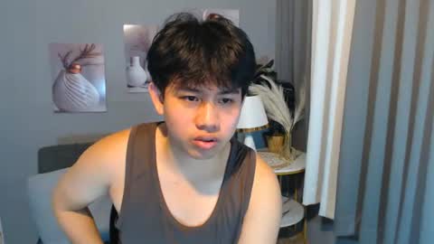 Snapshot of xcigbatecum chatting on 03-10-26, 01:54 Charlie online show from 03-10-26, 01:54