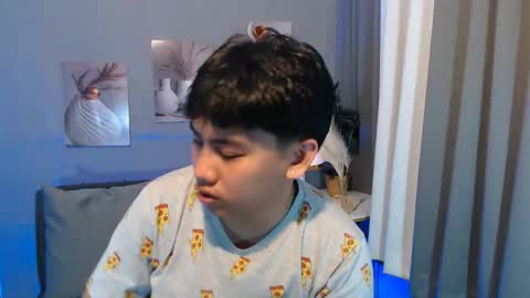 Snapshot of xcigbatecum chatting on 03-19-26, 01:48 Charlie online show from 03-19-26, 01:48