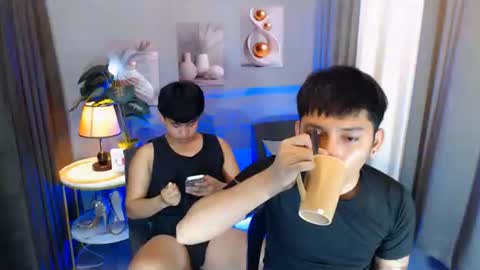Snapshot of xcigbatecum chatting on 04-12-26, 02:49 Charlie online show from 04-12-26, 02:49