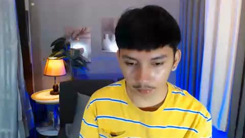 Snapshot of xcigbatecum chatting on 04-14-26, 01:55 Charlie online show from 04-14-26, 01:55