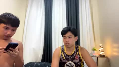 Snapshot of xcigbatecum chatting on 05-14-26, 04:47 Charlie online show from 05-14-26, 04:47