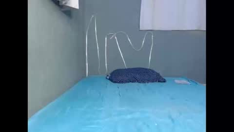 Snapshot of xcreamypussy chatting on 02-01-25, 07:05 xcreamypussy online show from 02-01-25, 07:05