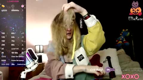 Snapshot of xelliee_rosex chatting on 11-15-25, 06:59 EllieeRose online show from 11-15-25, 06:59