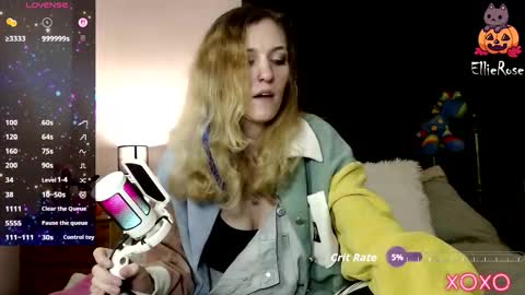 Snapshot of xelliee_rosex chatting on 11-16-25, 08:14 EllieeRose online show from 11-16-25, 08:14