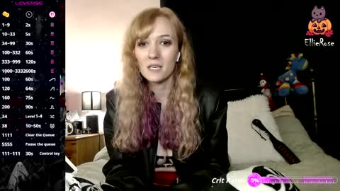 Snapshot of xelliee_rosex chatting on 04-09-26, 10:15 EllieeRose online show from 04-09-26, 10:15