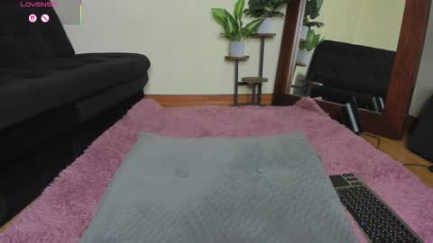 Kanae. online show from 11-05-25, 12:54