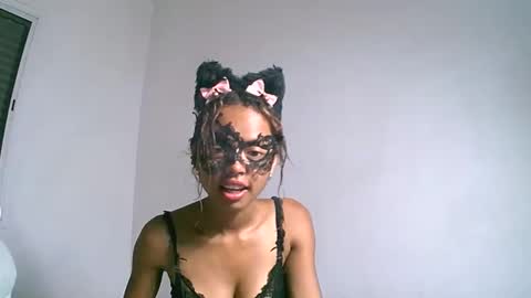 xenhuu online show from 12-17-25, 04:46