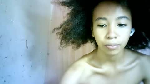 xenna610827 online show from 02-17-25, 08:19