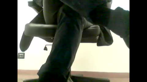 Snapshot of xfeetsl chatting on 02-18-26, 07:04 Mr. Smith online show from 02-18-26, 07:04