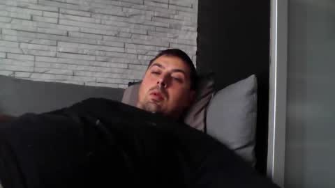 xfikusx44 online show from 11-04-25, 08:24