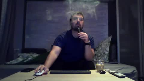 xfikusx44 online show from 11-19-25, 05:07