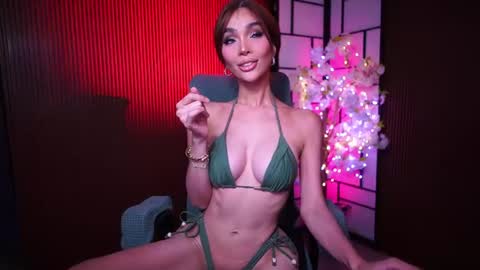 Anne online show from 06-25-26, 04:34