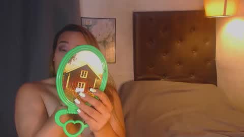 Snapshot of xhardcock2playx chatting on 11-03-25, 03:35 GODDESS KRISTEL online show from 11-03-25, 03:35