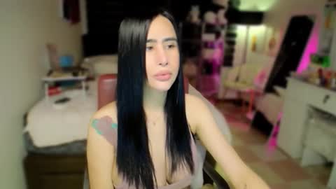 Snapshot of xhotcockcumts chatting on 09-16-25, 06:25 Barbie ann online show from 09-16-25, 06:25