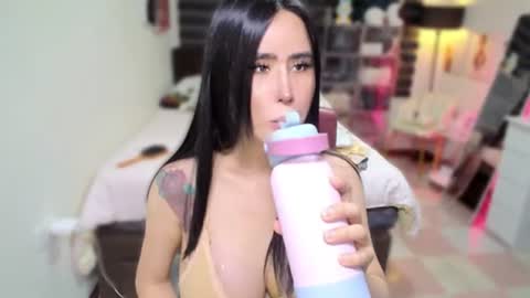 Snapshot of xhotcockcumts chatting on 09-21-25, 02:24 Barbie ann online show from 09-21-25, 02:24