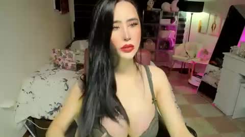 Snapshot of xhotcockcumts chatting on 10-13-25, 07:08 Barbie ann online show from 10-13-25, 07:08