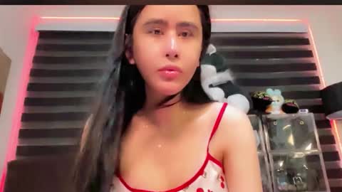 Snapshot of xhotcockcumts chatting on 12-01-25, 05:34 Barbie ann online show from 12-01-25, 05:34