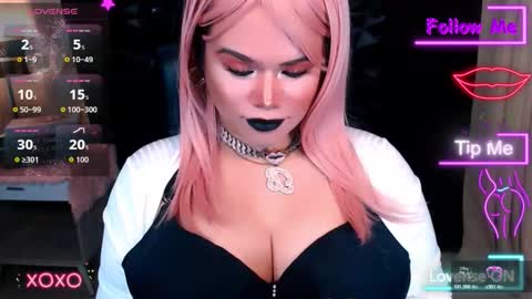 xHUGECOCKTILLCUMX online show from 10-31-25, 02:01