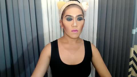 Snapshot of xhugejerkingtransx chatting on 02-02-25, 05:59 GWEN THOMPSON ....... online show from 02-02-25, 05:59