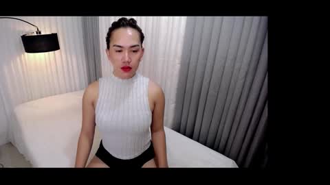 Snapshot of xhugejerkingtransx chatting on 09-28-25, 08:25 GWEN THOMPSON ....... online show from 09-28-25, 08:25