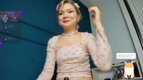 Snapshot of xiao_mei_ chatting on 01-03-25, 06:33 Sweetie online show from 01-03-25, 06:33