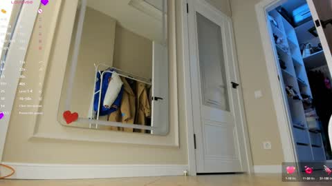 Snapshot of xiao_mei_ chatting on 02-08-25, 08:42 Sweetie online show from 02-08-25, 08:42