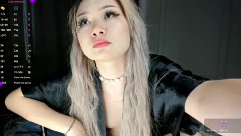 Snapshot of xiao_mei_ chatting on 02-23-25, 06:49 Sweetie online show from 02-23-25, 06:49