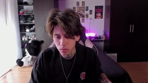 xIce Boy online show from 02-19-26, 01:18